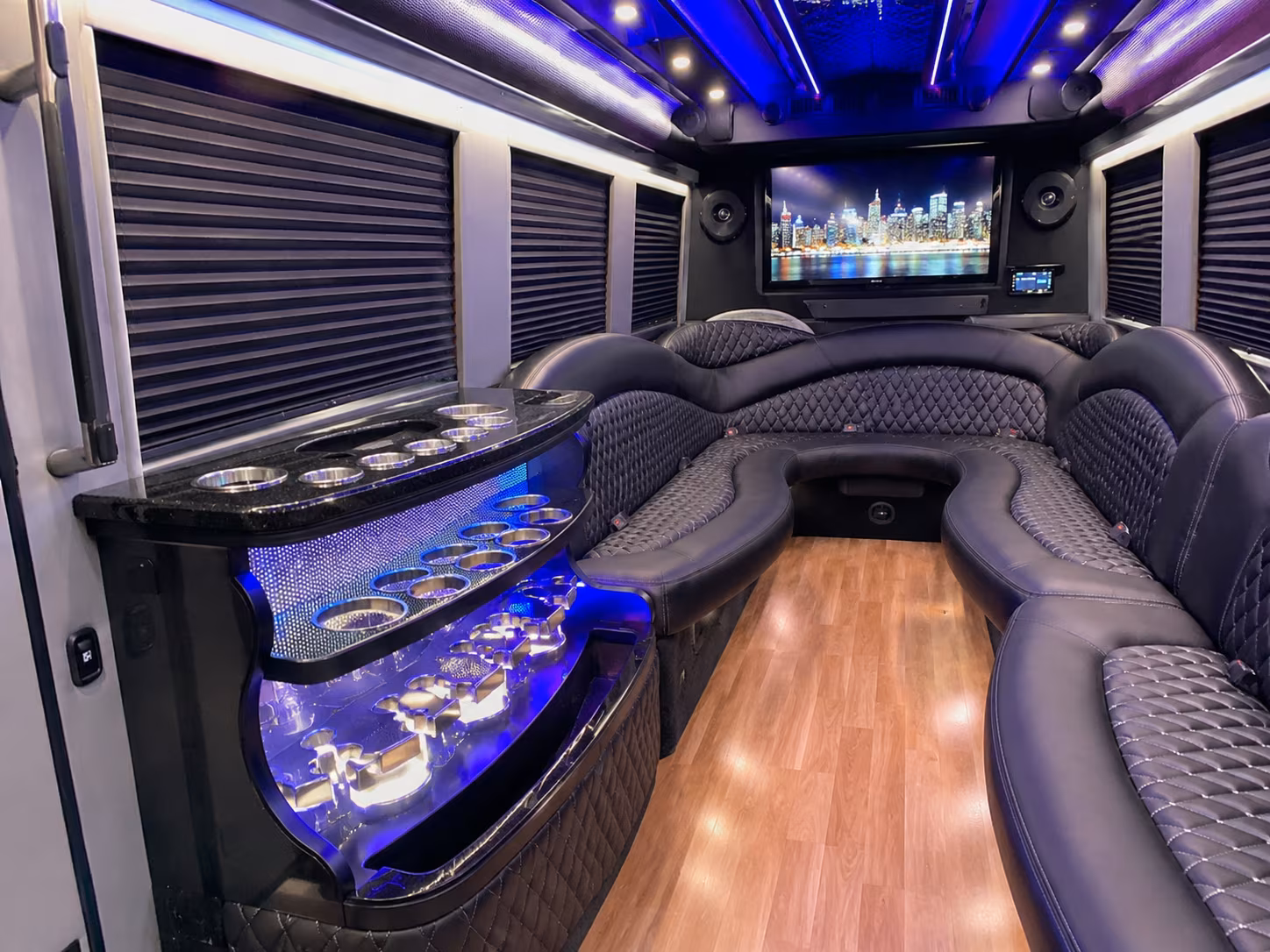 affordable new york city prom party bus prices split across your group