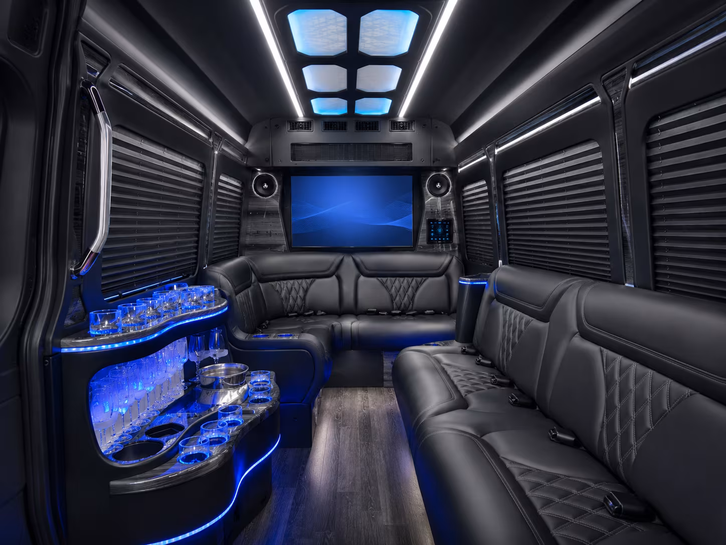 new york city custom day trip and driving tour bus rentals